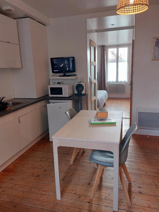 Les Belles Terrasses Dieppe ,3 Appartements , Le Vegetal De 1 A 8 Personnes , Le Tropical De 1 A 6 Personnes , Le Floral Avec Terrasse De 1 A 3 Personnes , Quartier Calme Au Stationnement Gratuit A Cote De L'Avenue Verte Exteriér fotografie